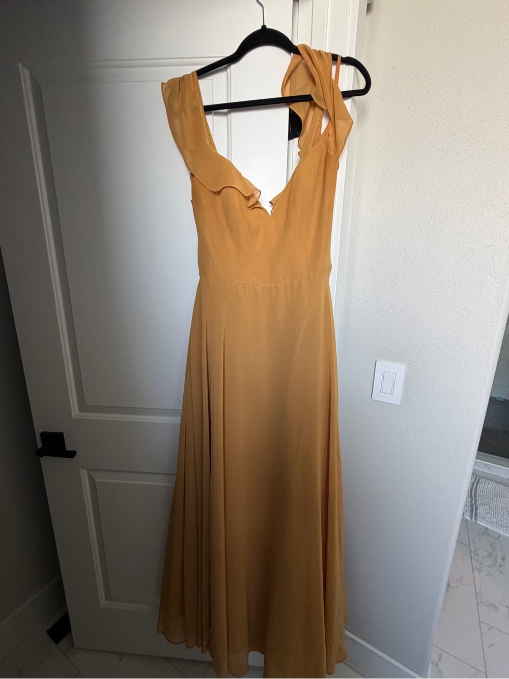 Allure Bridals Amber Chiffon Bridesmaid Dress Size 14 Floor Length Formal Gown
